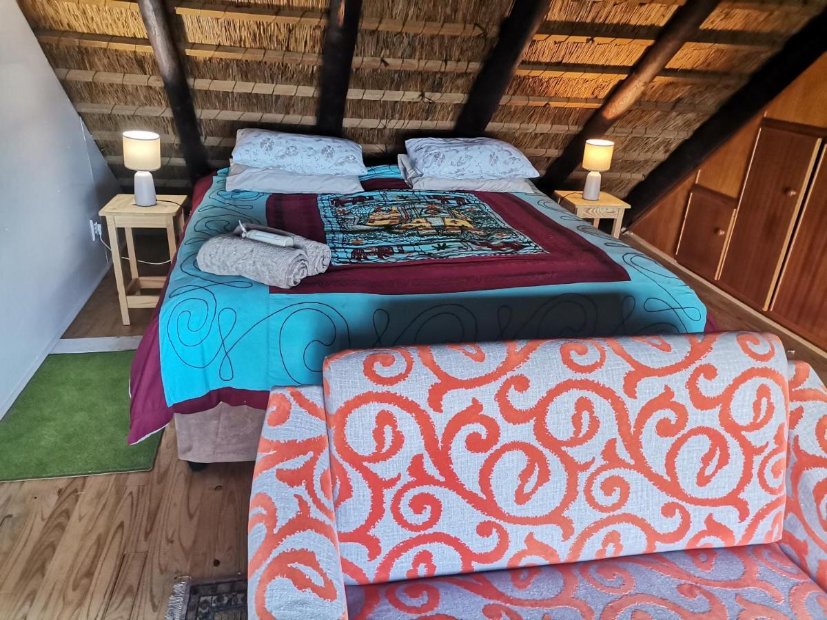Chilli Moon B&B Stilbaai Esterno foto