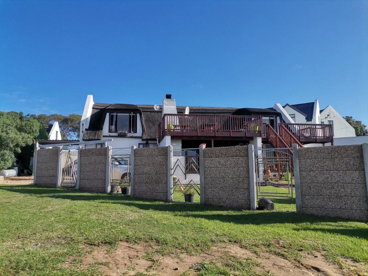Chilli Moon B&B Stilbaai Esterno foto
